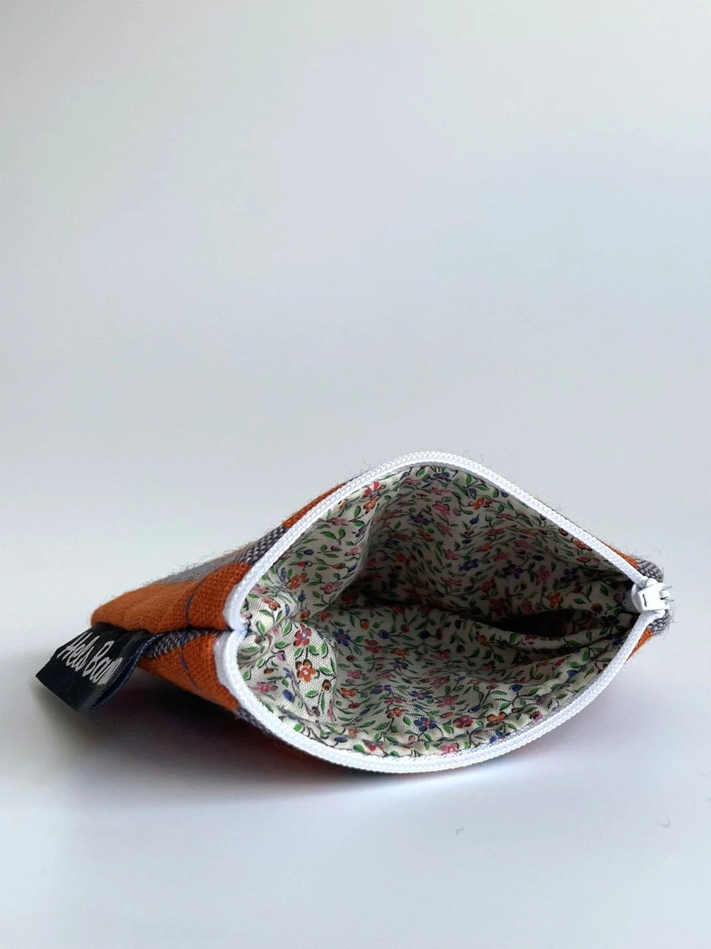 Taffy coin purse
