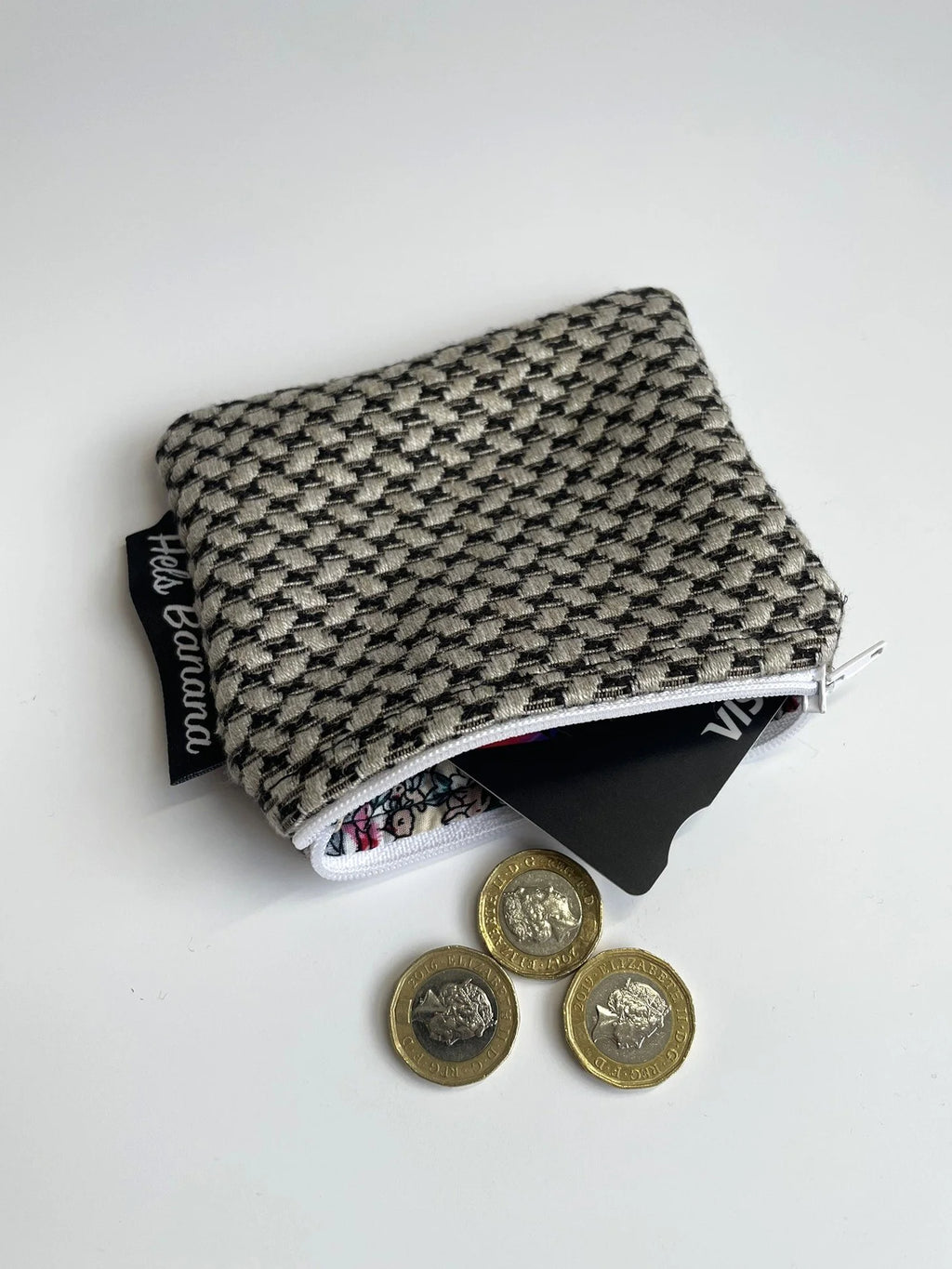 Metro coin purse