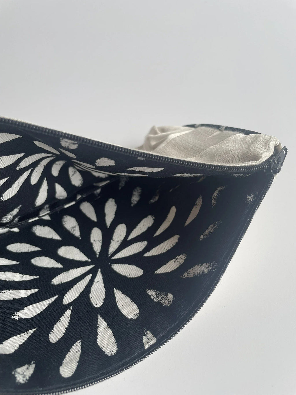 Night Out pouch
